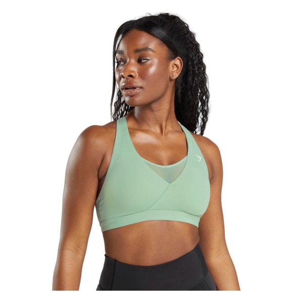NWOT Never Worn Gymshark Women's Green Sports Bra size M - Picture 2 of 7